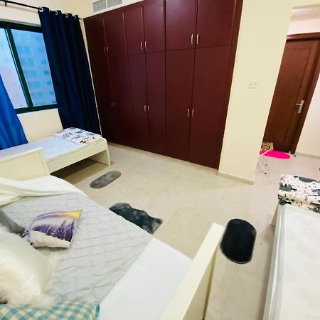 Nash Guest House Females Only Dubai Exterior foto