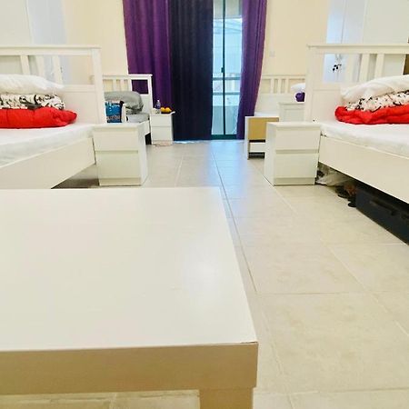 Nash Guest House Females Only Dubai Exterior foto
