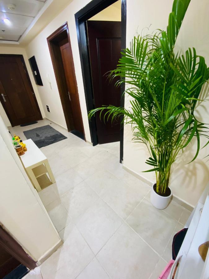 Nash Guest House Females Only Dubai Exterior foto